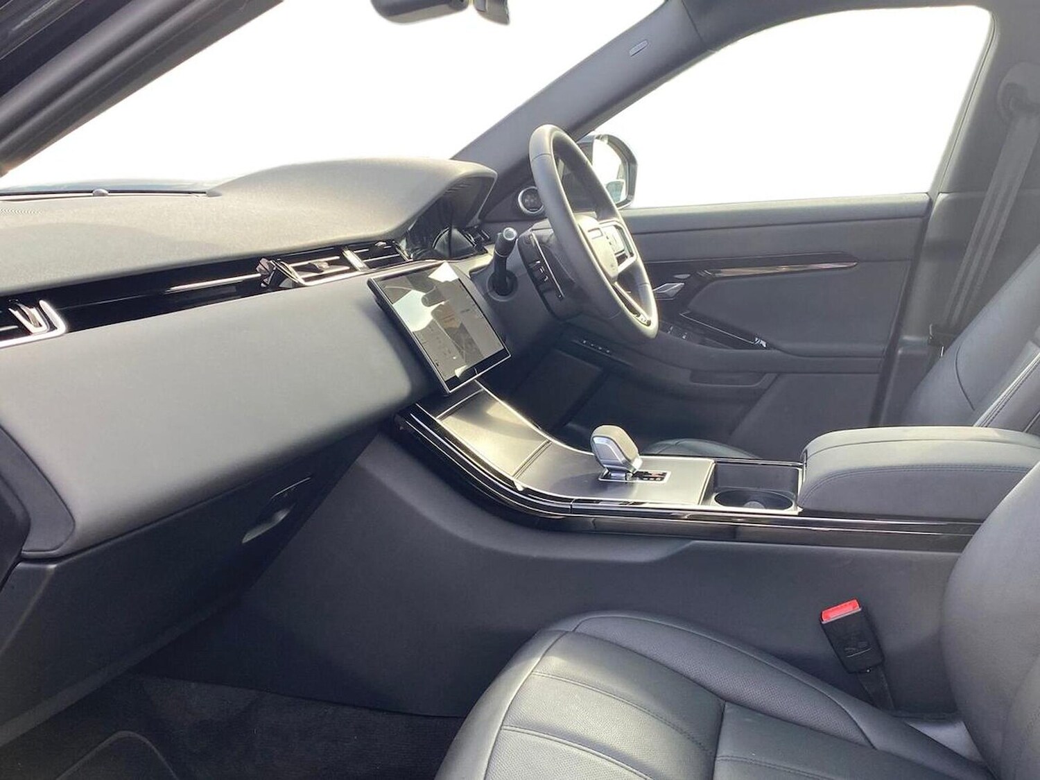 Used Land Rover Range Rover Evoque 2025 for sale - 76144216: Photo 3