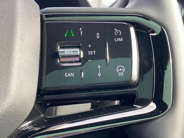 Used Land Rover Range Rover Evoque 2025 for sale - 76144216: Photo 32