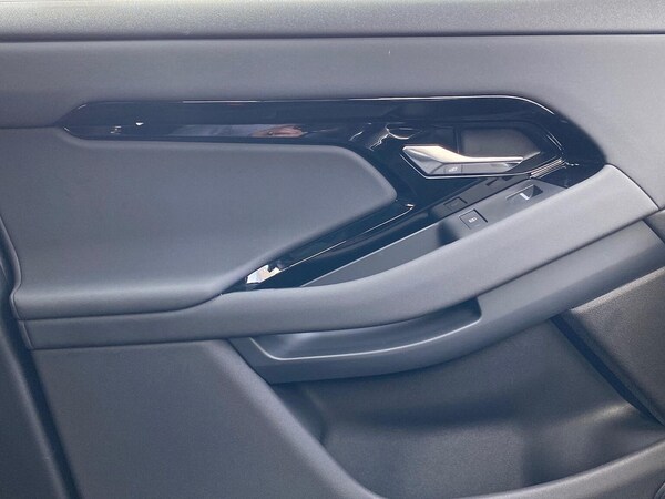 Used Land Rover Range Rover Evoque 2025 for sale - 76144216: Photo 42
