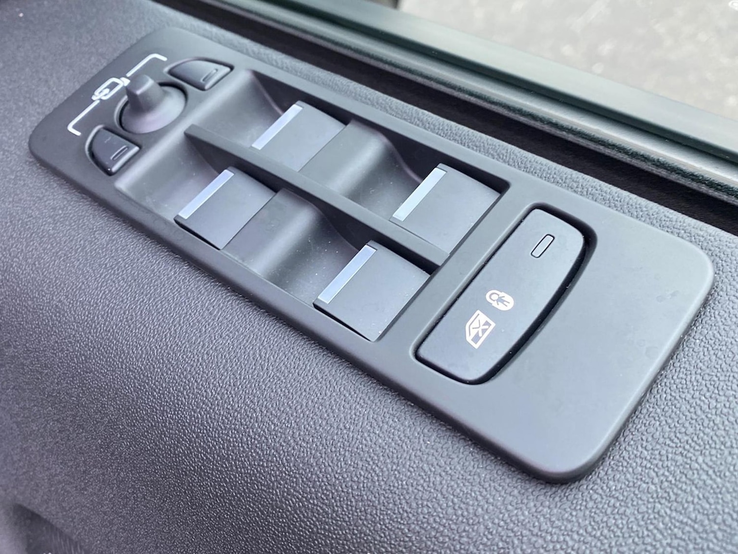 Used Land Rover Discovery Sport 2025 for sale - 77888680: Photo 22