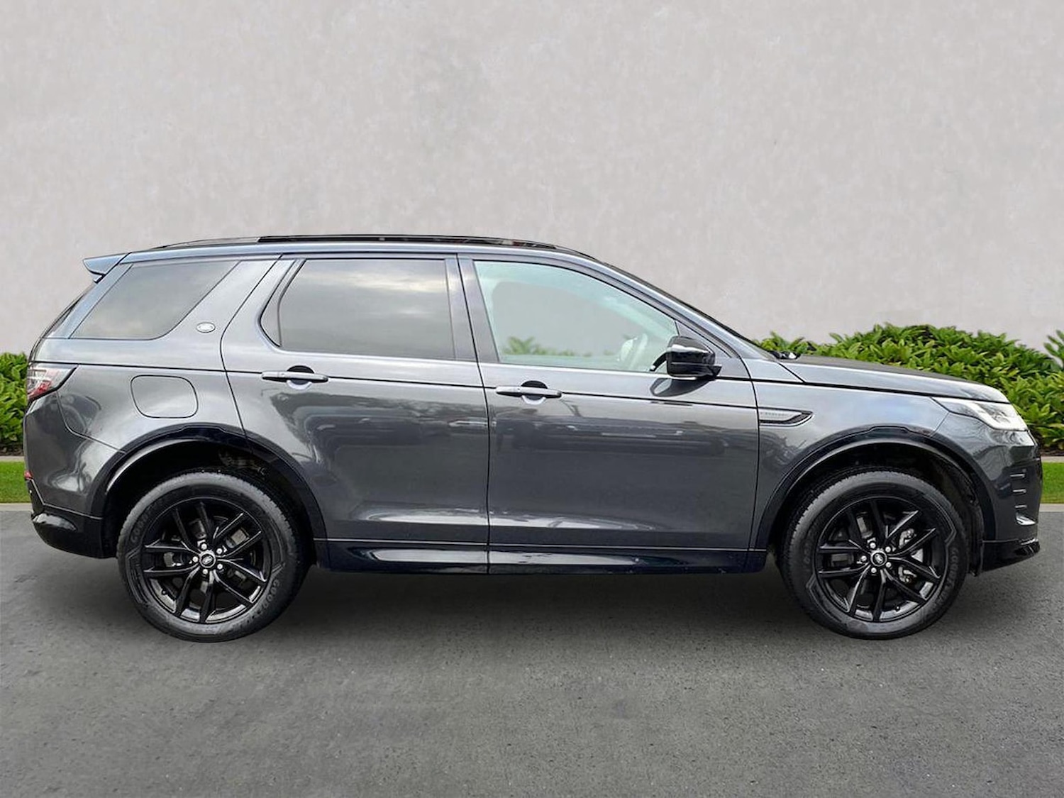 Used Land Rover Discovery Sport 2025 for sale - 77888680: Photo 5