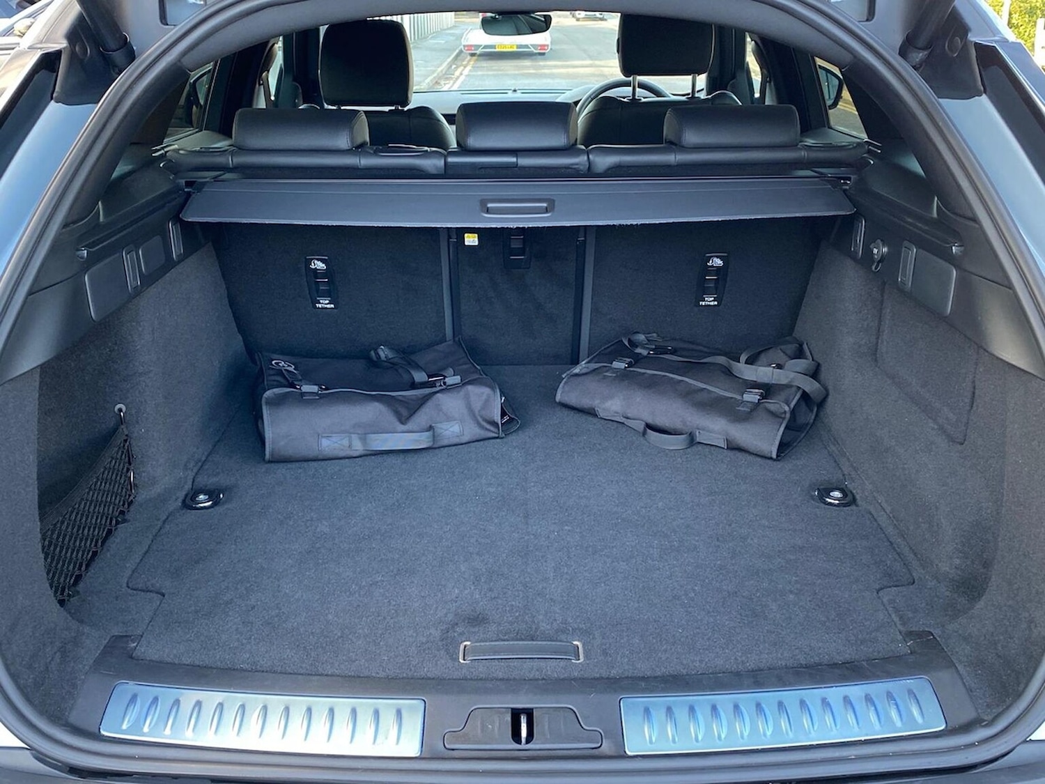 Used Land Rover Range Rover Velar 2023 for sale - 76911220: Photo 10