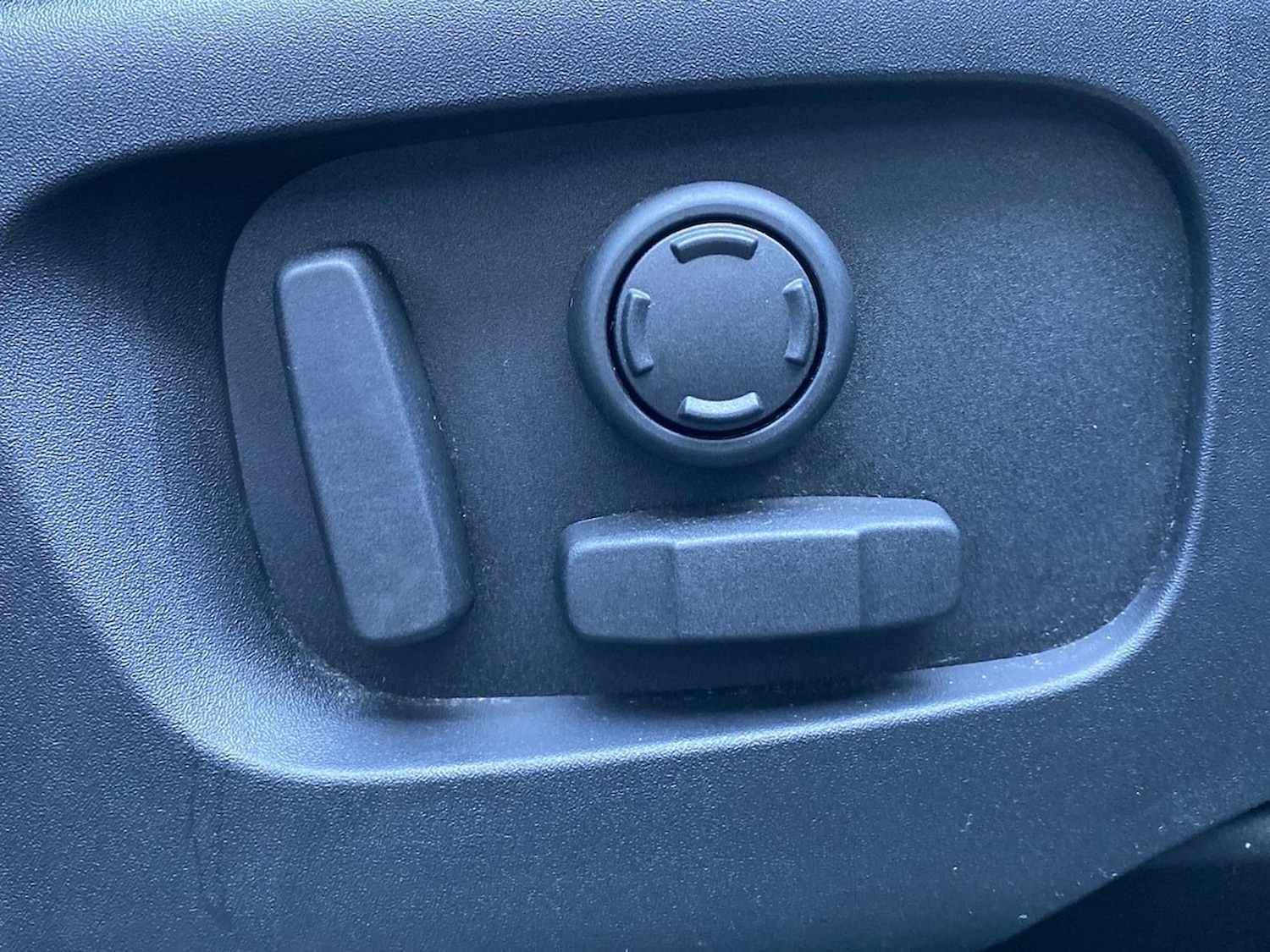 Used Land Rover Range Rover Velar 2023 for sale - 76911220: Photo 33