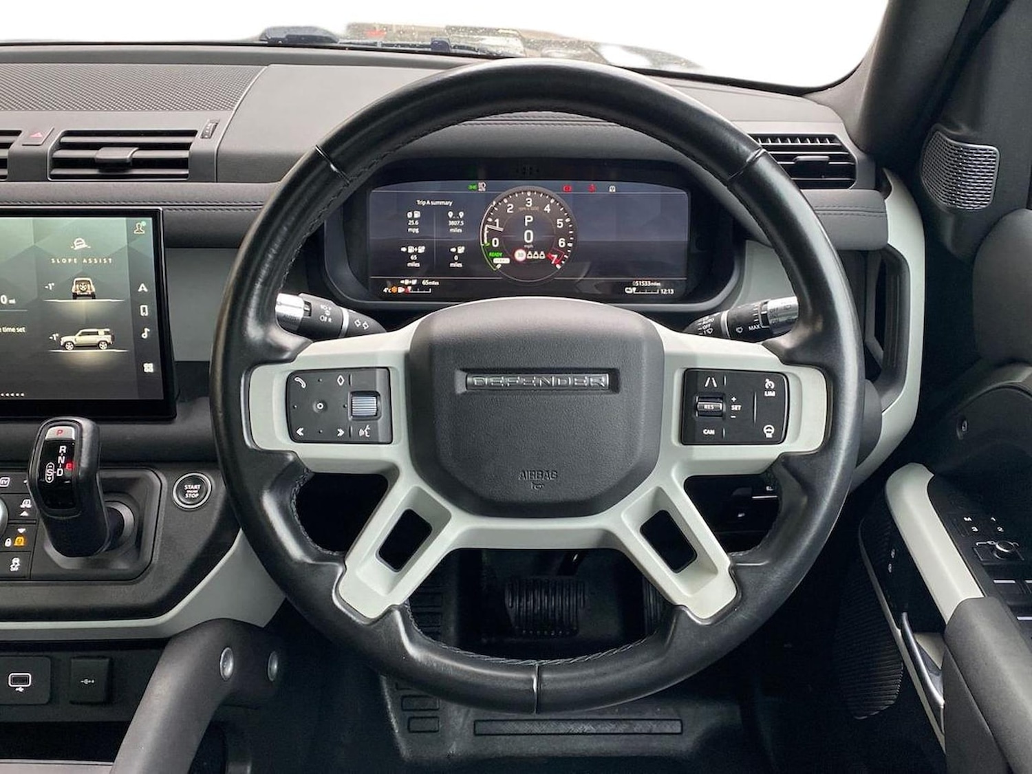 Used Land Rover Defender 2022 for sale - 77901722: Photo 15