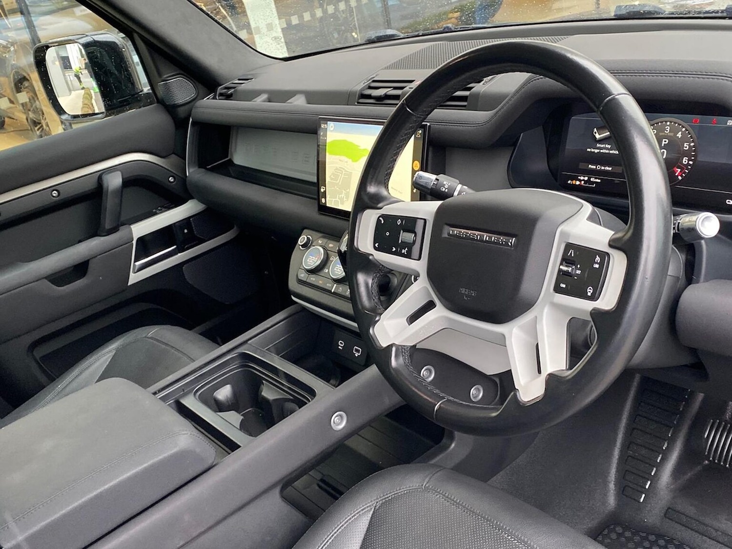 Used Land Rover Defender 2022 for sale - 77901722: Photo 24