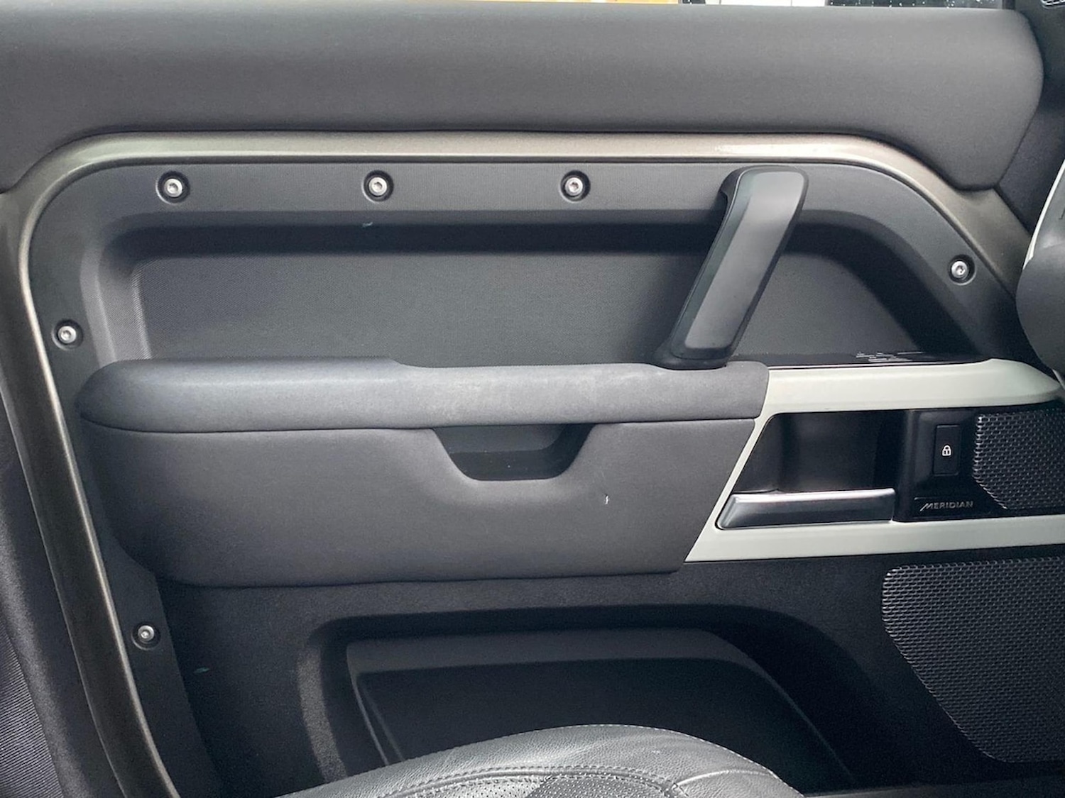 Used Land Rover Defender 2022 for sale - 77901722: Photo 43