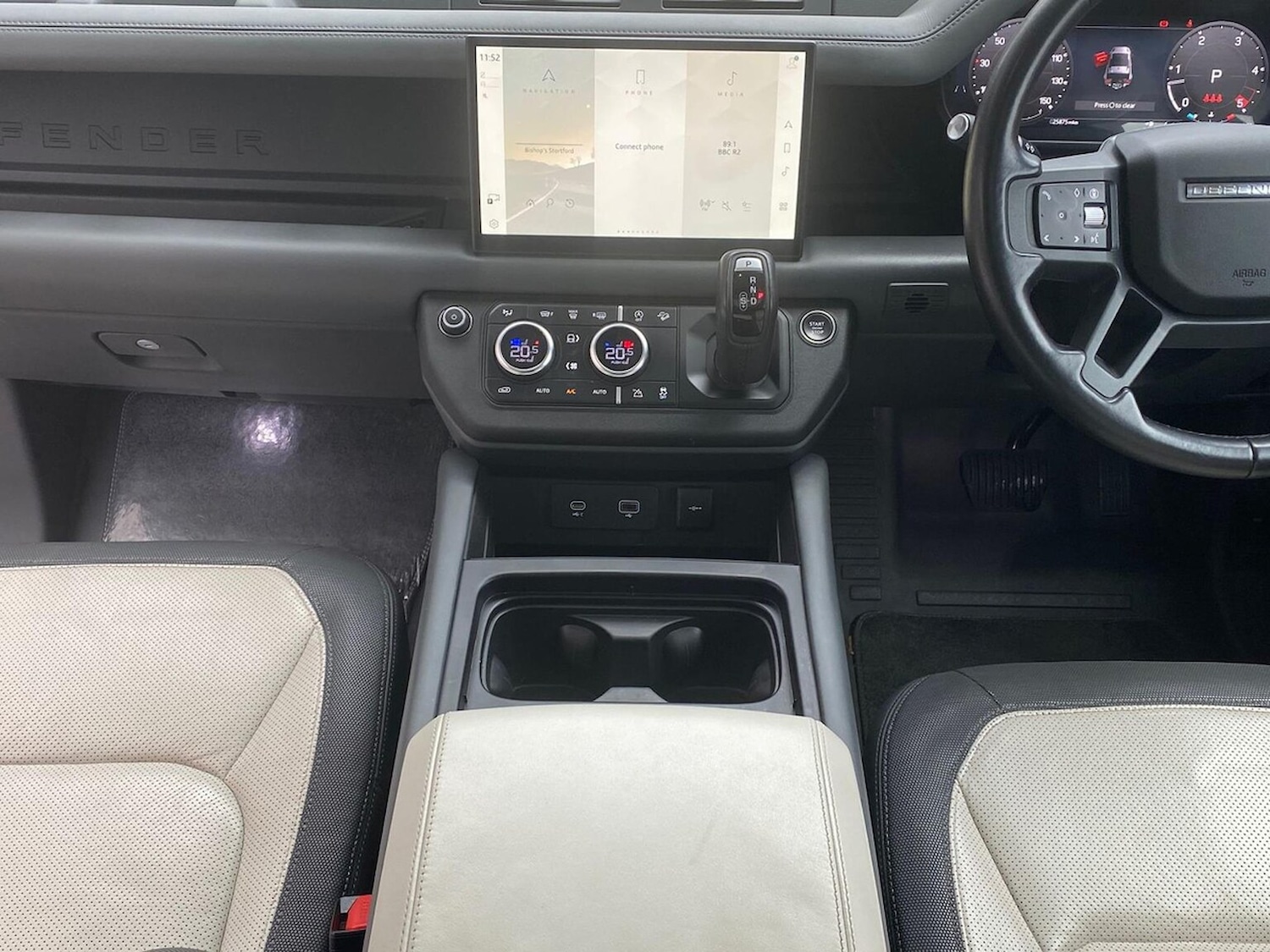 Used Land Rover Defender 2024 for sale - 76450601: Photo 14