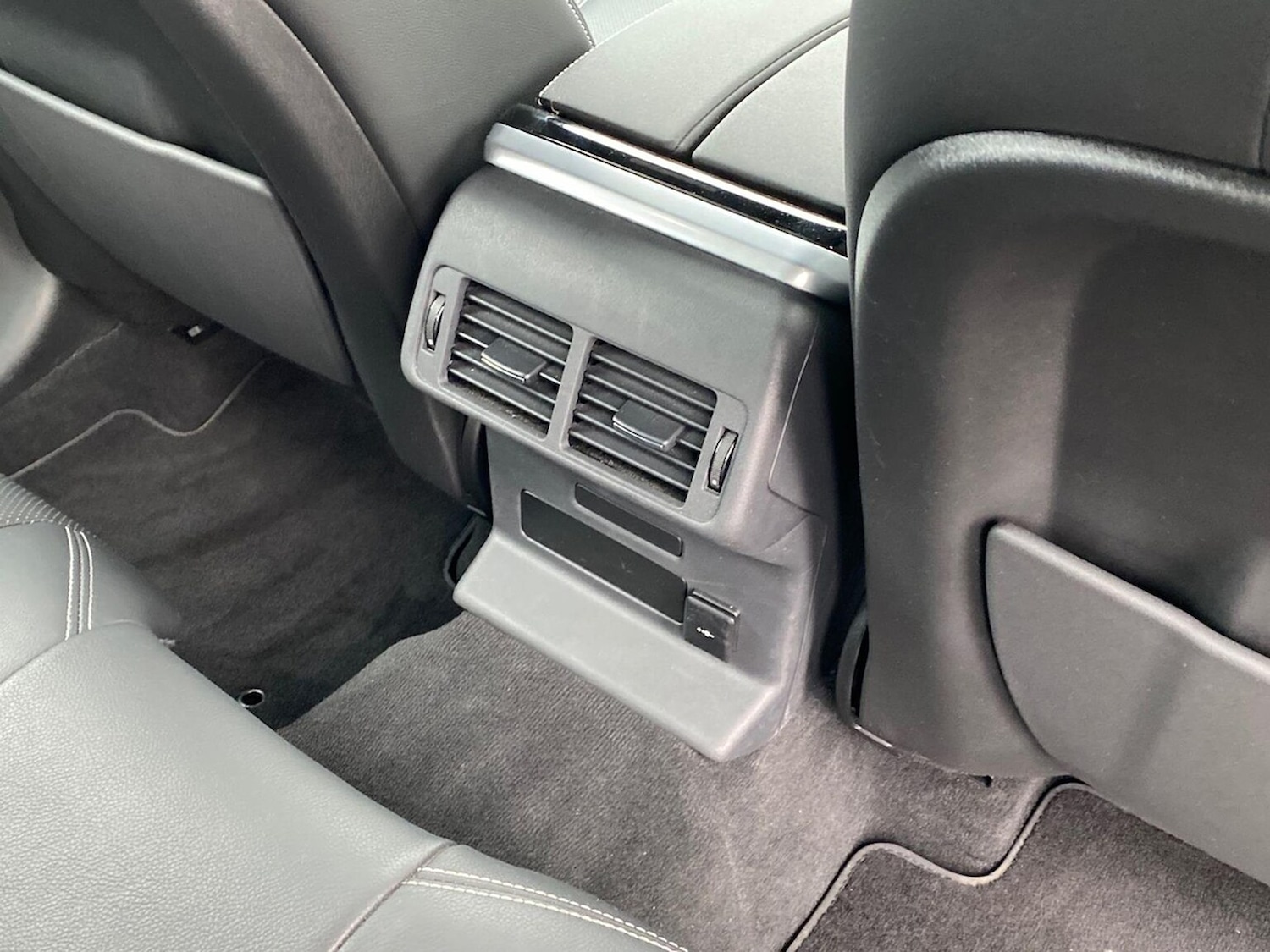 Used Land Rover Range Rover Velar 2022 for sale - 76611600: Photo 18