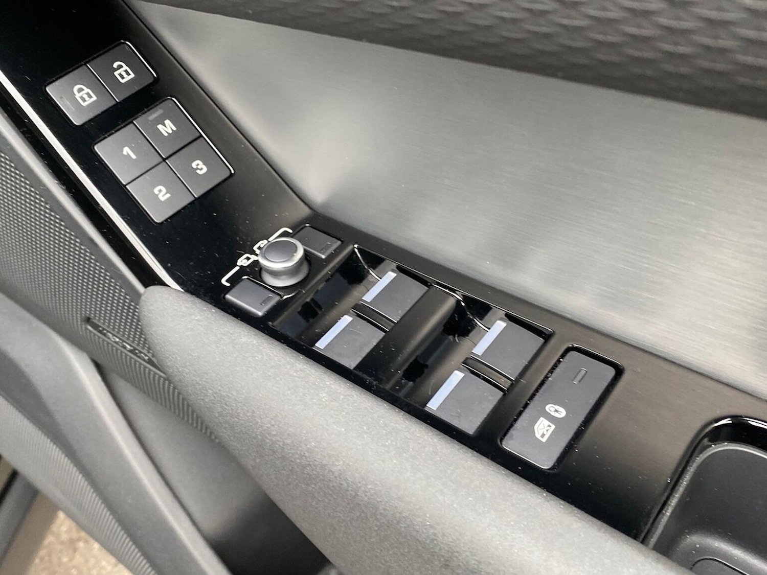 Used Land Rover Range Rover Velar 2022 for sale - 76611600: Photo 23