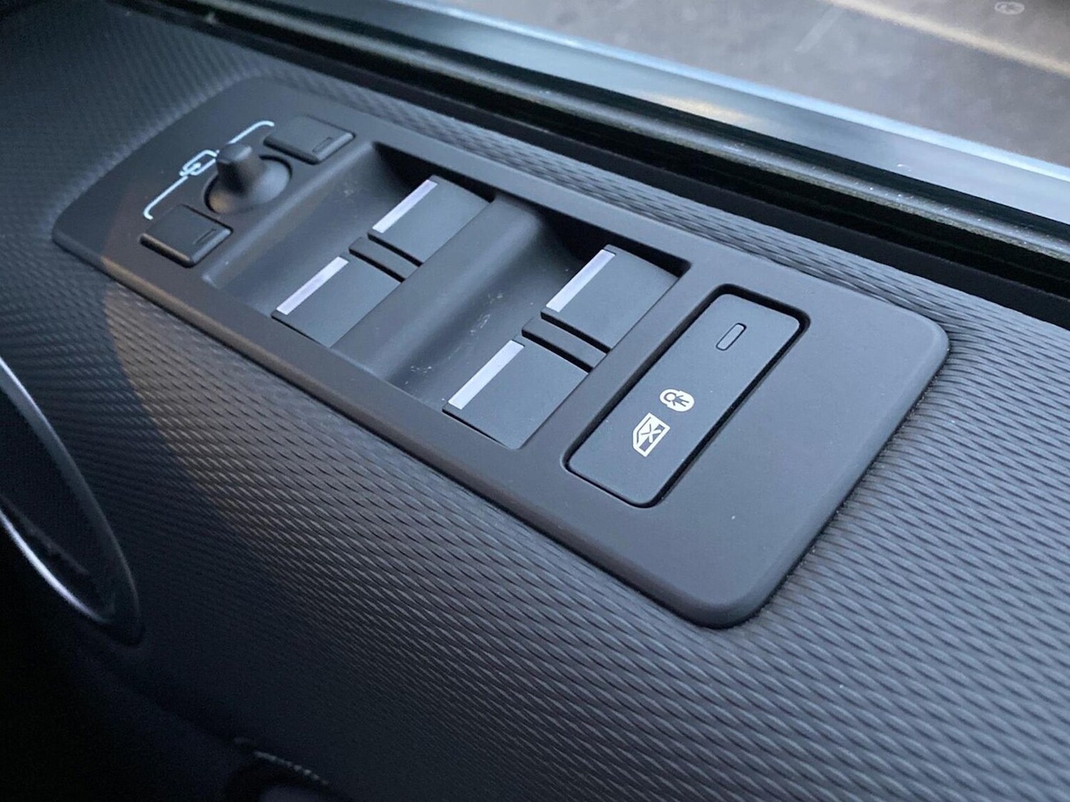 Used Land Rover Discovery 2023 for sale - 77487698: Photo 22