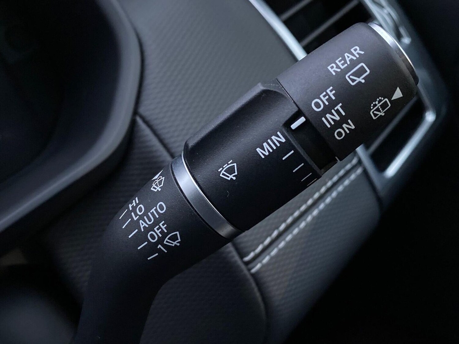 Used Land Rover Discovery 2023 for sale - 77487698: Photo 31