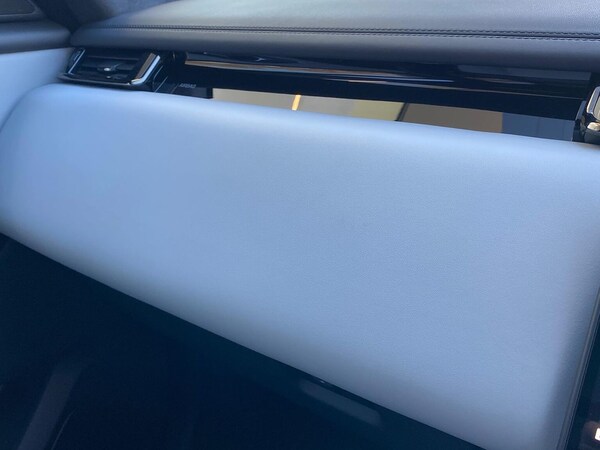 Used Land Rover Range Rover Velar 2025 for sale - 76193209: Photo 43