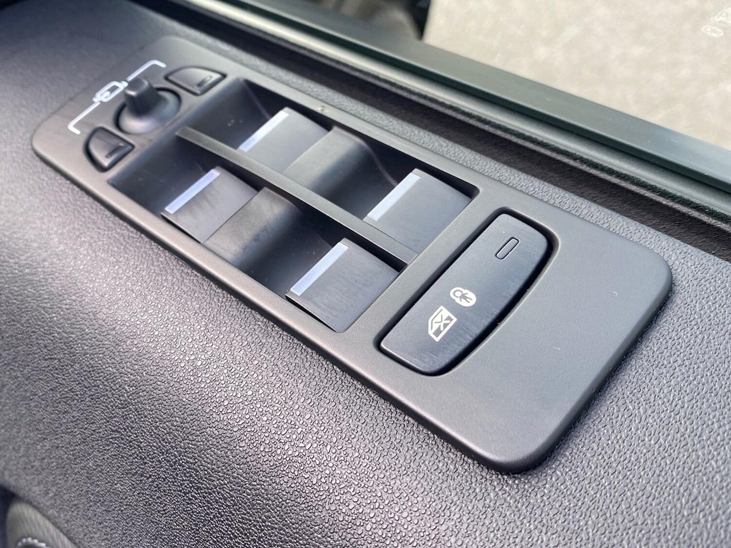 Used Land Rover Discovery Sport 2025 for sale - 78193739: Photo 25