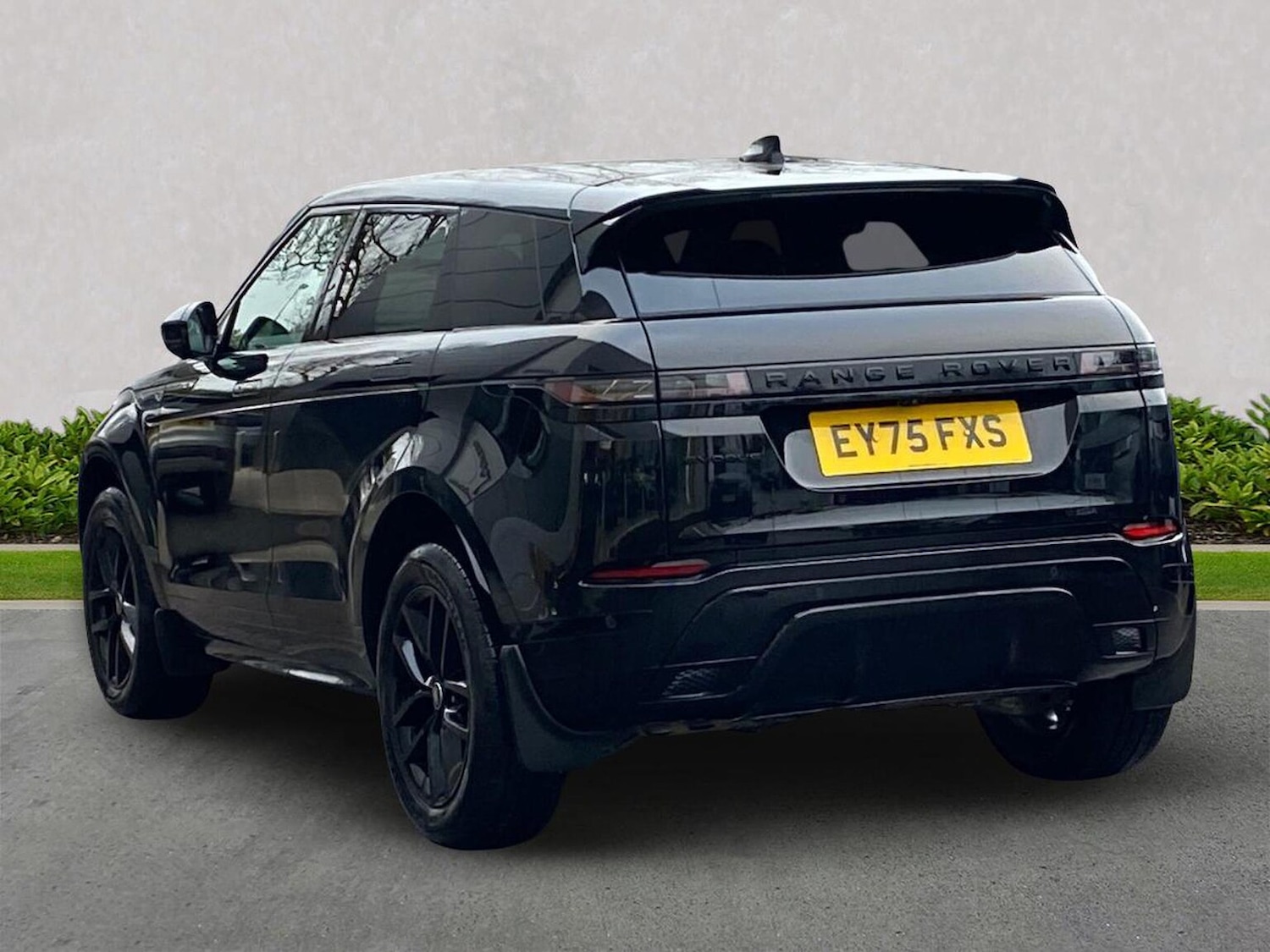 Used Land Rover Range Rover Evoque 2025 for sale - 77487775: Photo 2