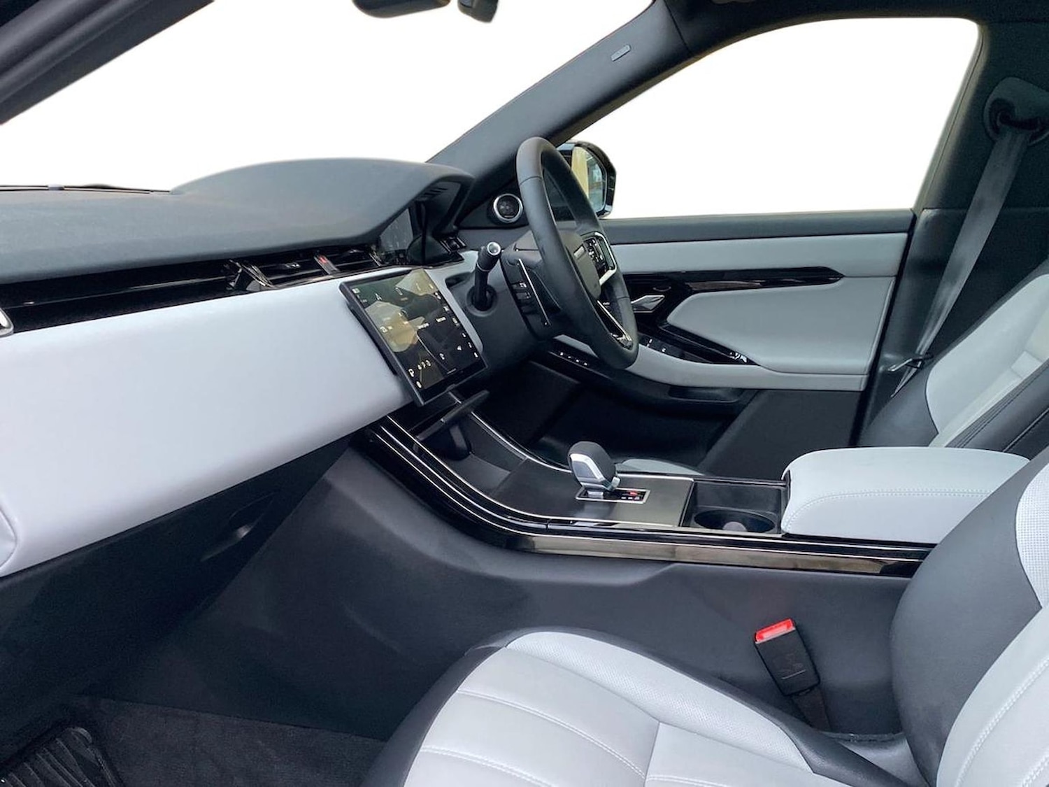 Used Land Rover Range Rover Evoque 2025 for sale - 77487775: Photo 3