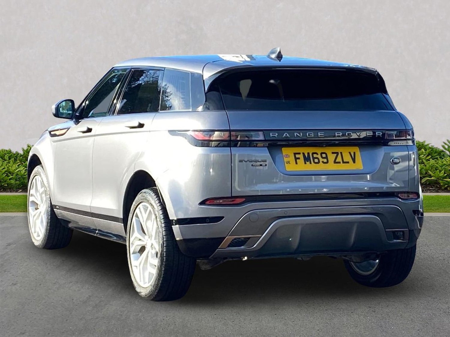 Used Land Rover Range Rover Evoque 2019 for sale - 76777339: Photo 2