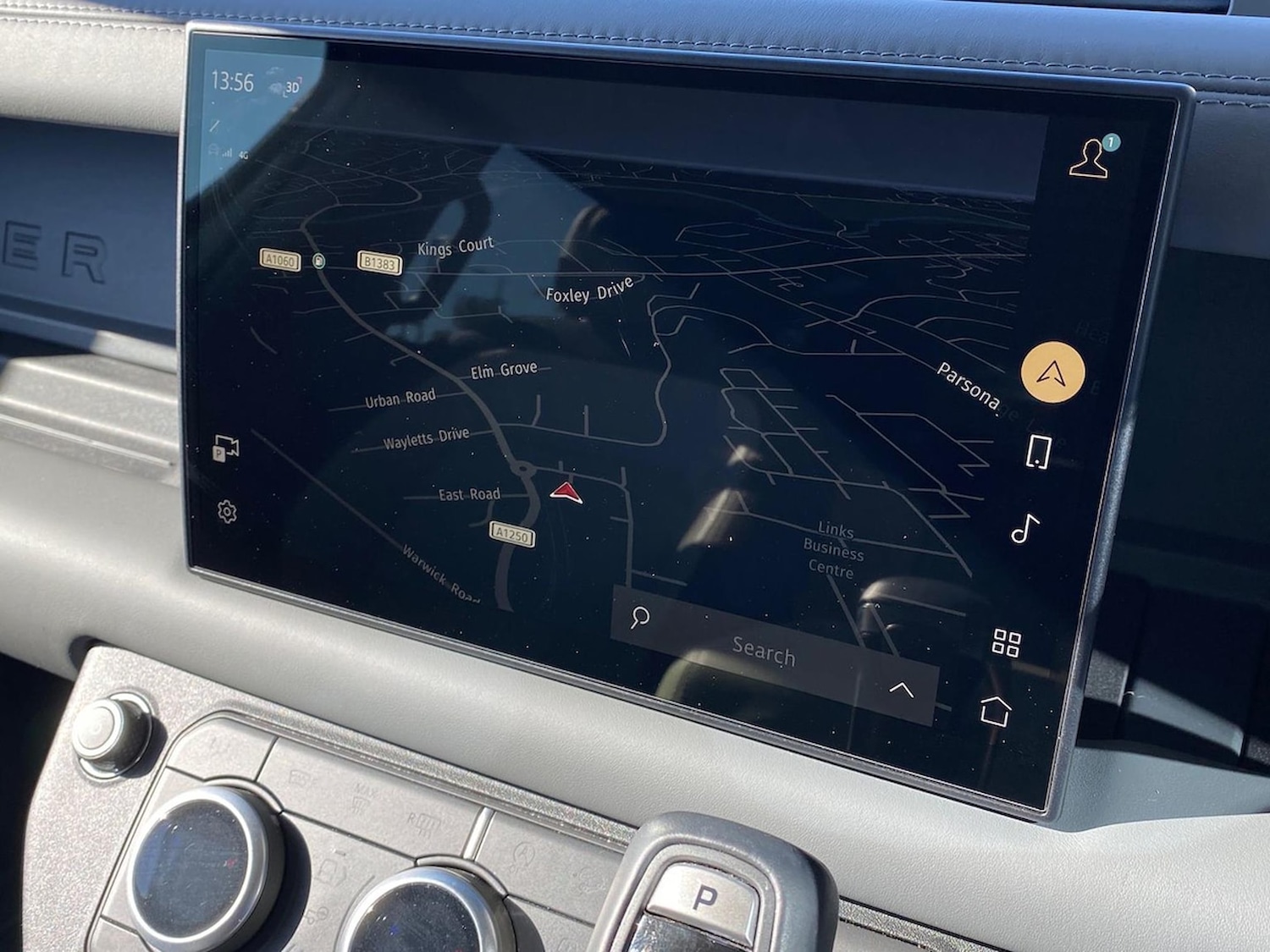 Used Land Rover Defender 2024 for sale - 76682645: Photo 11