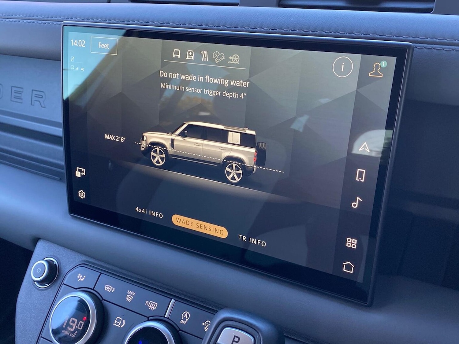 Used Land Rover Defender 2024 for sale - 76682645: Photo 25