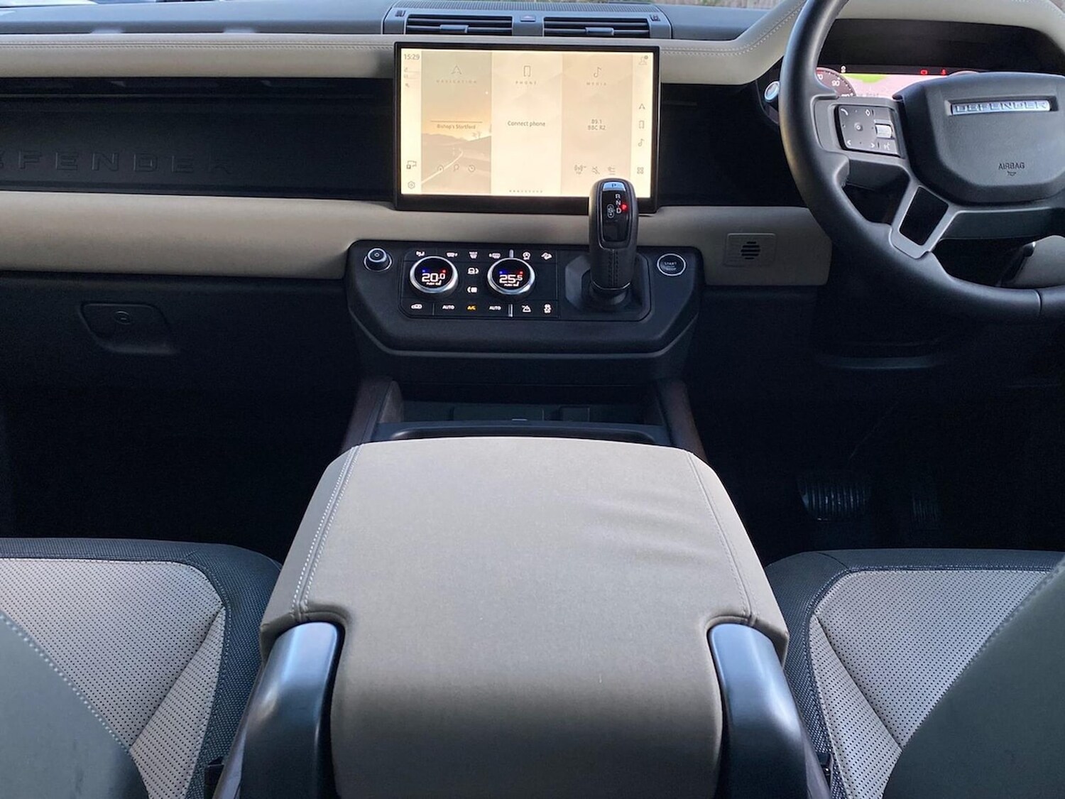 Used Land Rover Defender 2023 for sale - 77487721: Photo 14