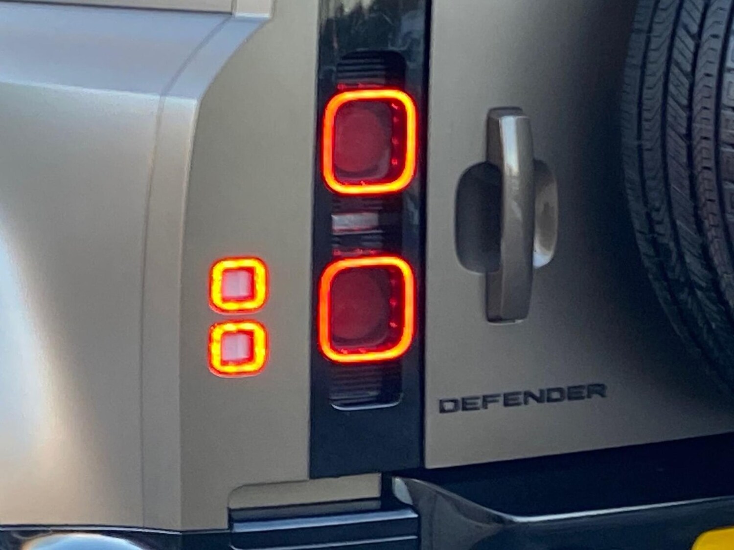 Used Land Rover Defender 2023 for sale - 77487721: Photo 19