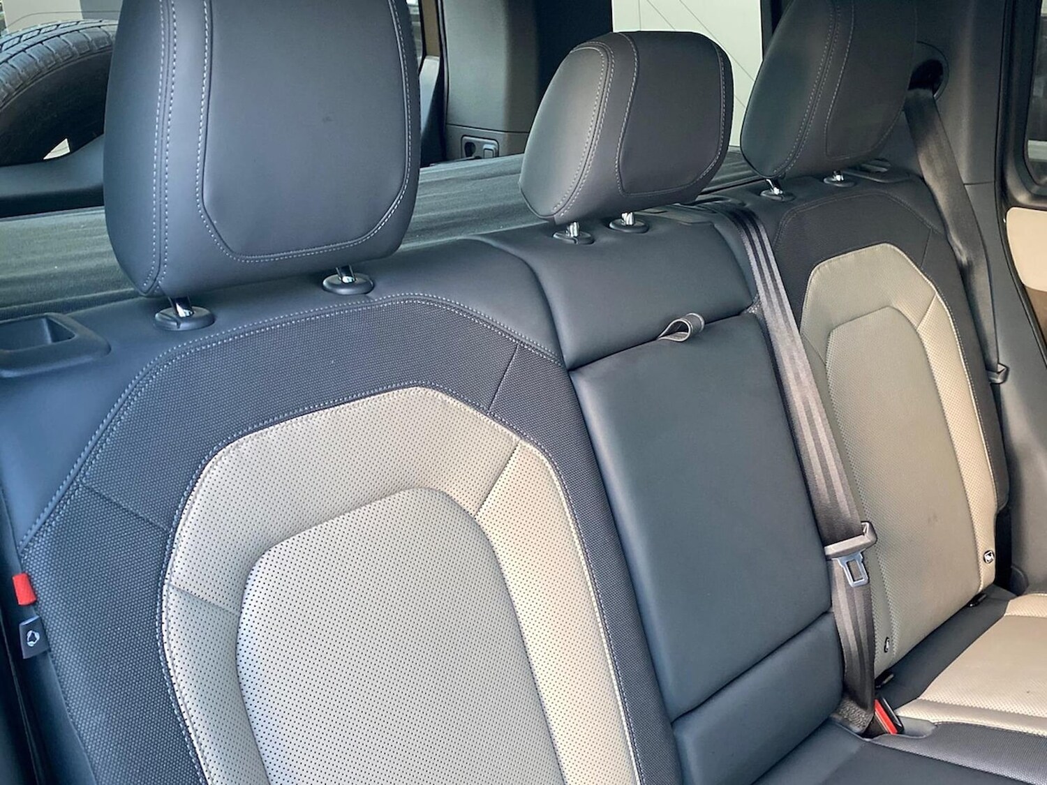 Used Land Rover Defender 2023 for sale - 77487721: Photo 21