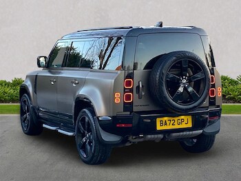Used Land Rover Defender 2023 for sale - 77487721: Photo