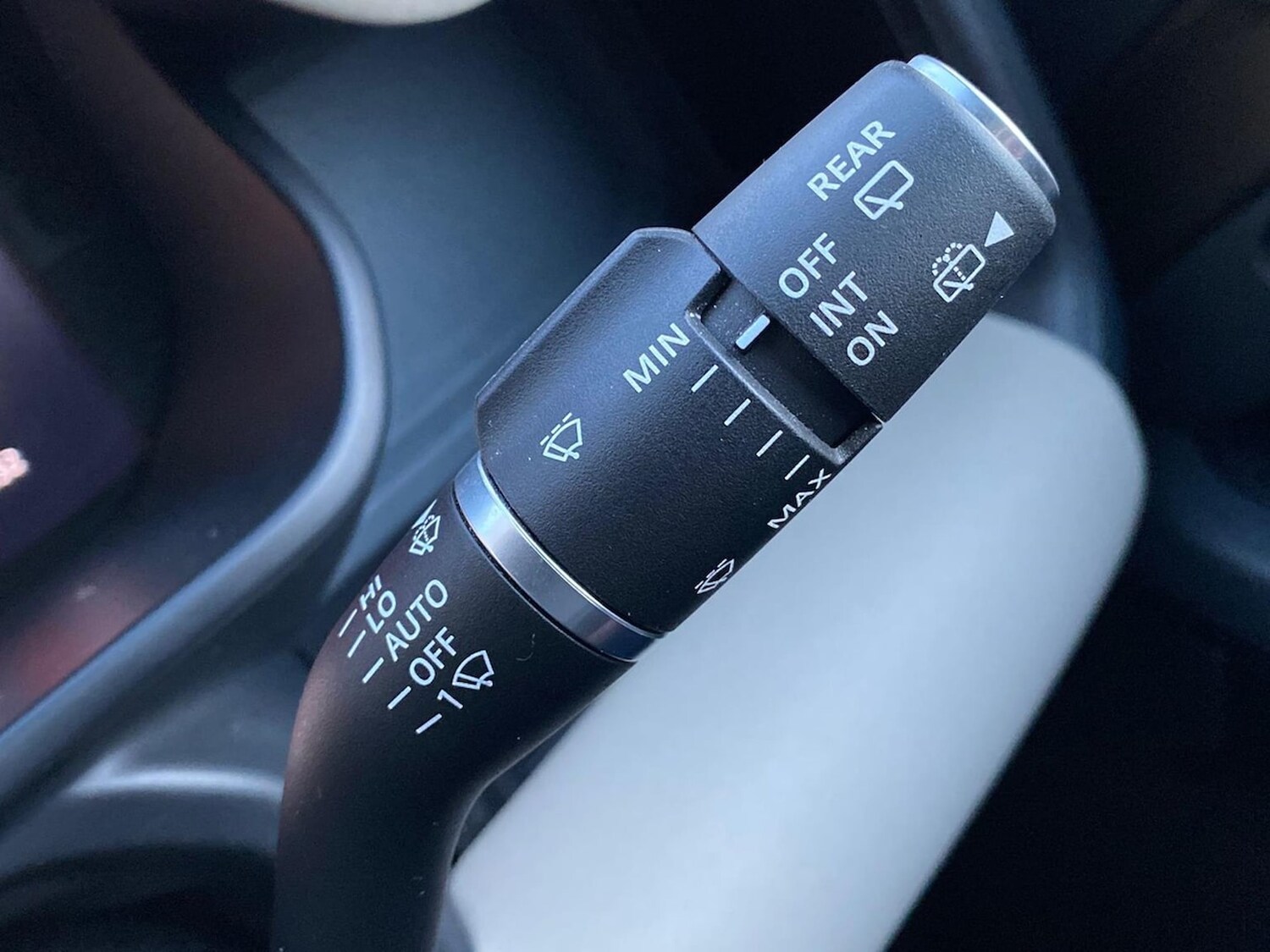 Used Land Rover Defender 2023 for sale - 77487721: Photo 35