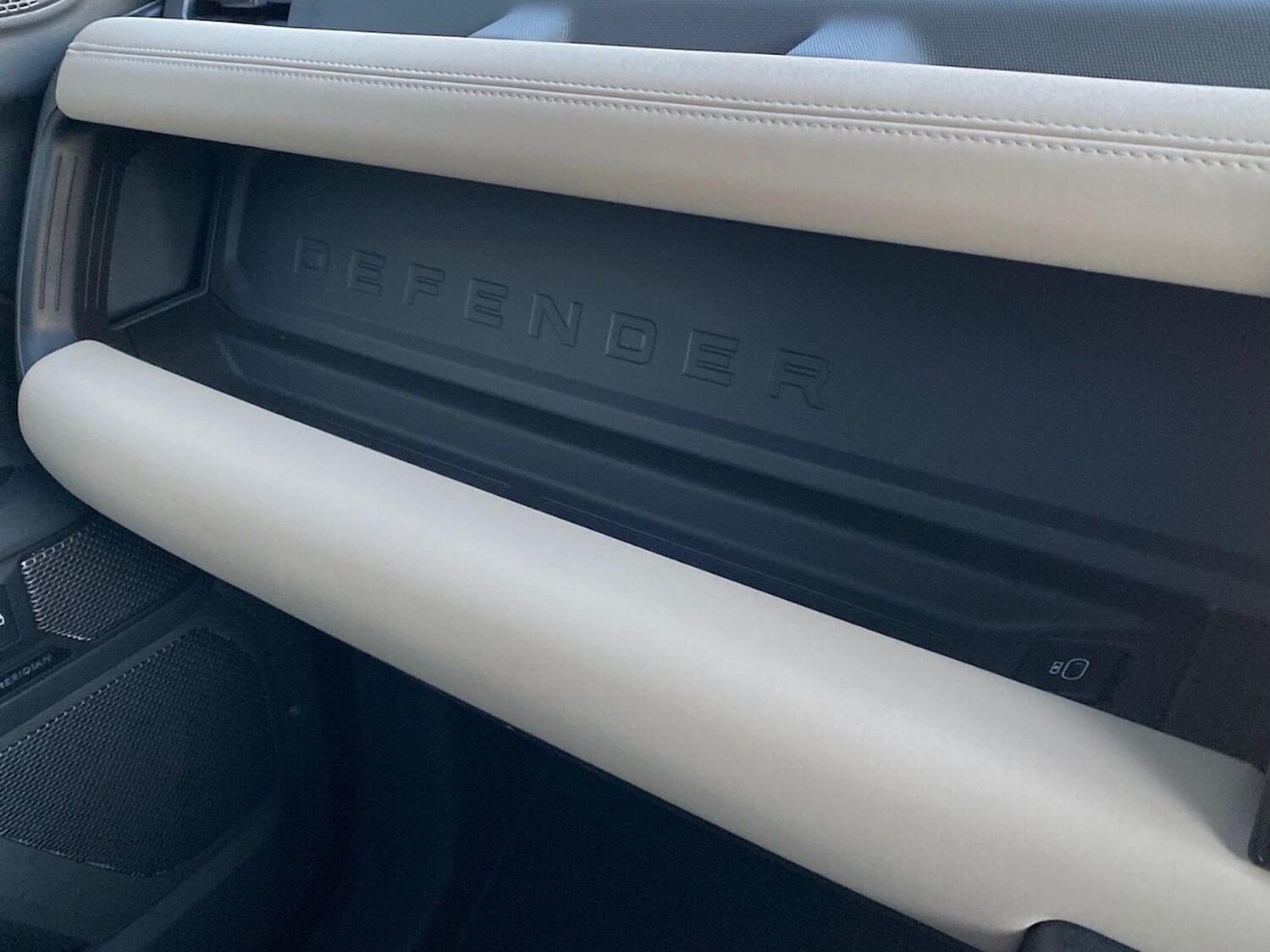 Used Land Rover Defender 2023 for sale - 77487721: Photo 41