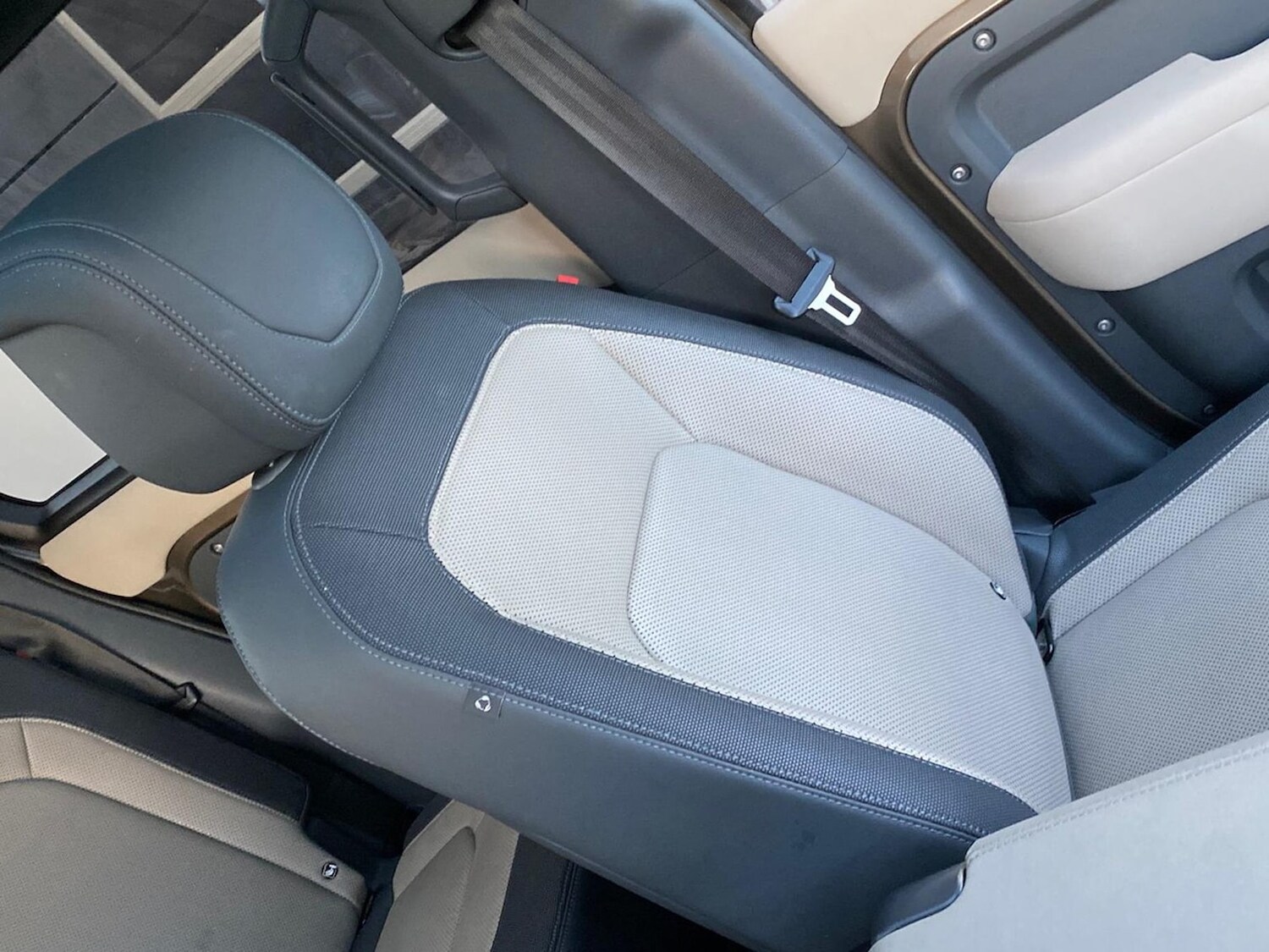 Used Land Rover Defender 2023 for sale - 77487721: Photo 43