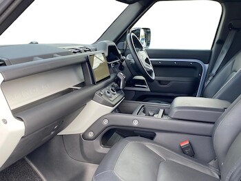 Used Land Rover Defender 2023 for sale - 75908111: Photo