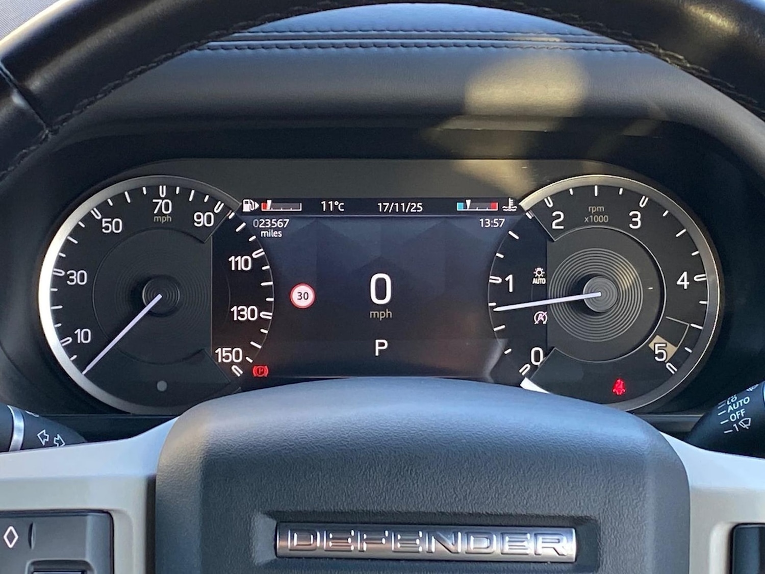 Used Land Rover Defender 2023 for sale - 76670832: Photo 16