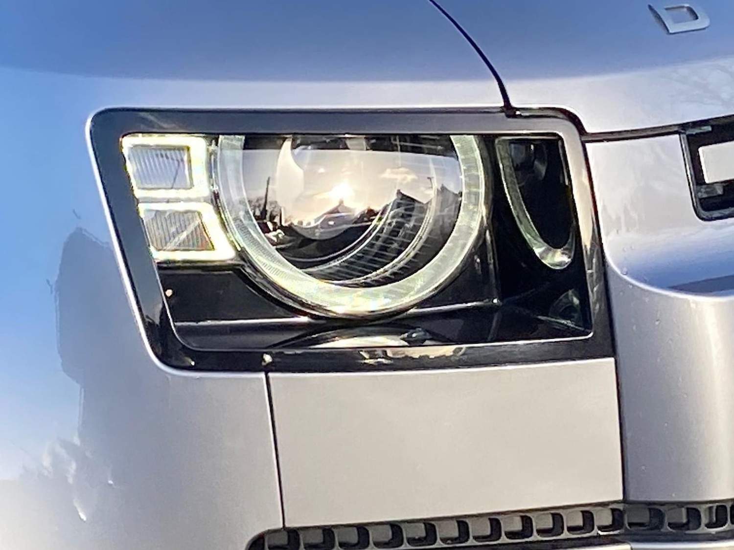 Used Land Rover Defender 2023 for sale - 76670832: Photo 17