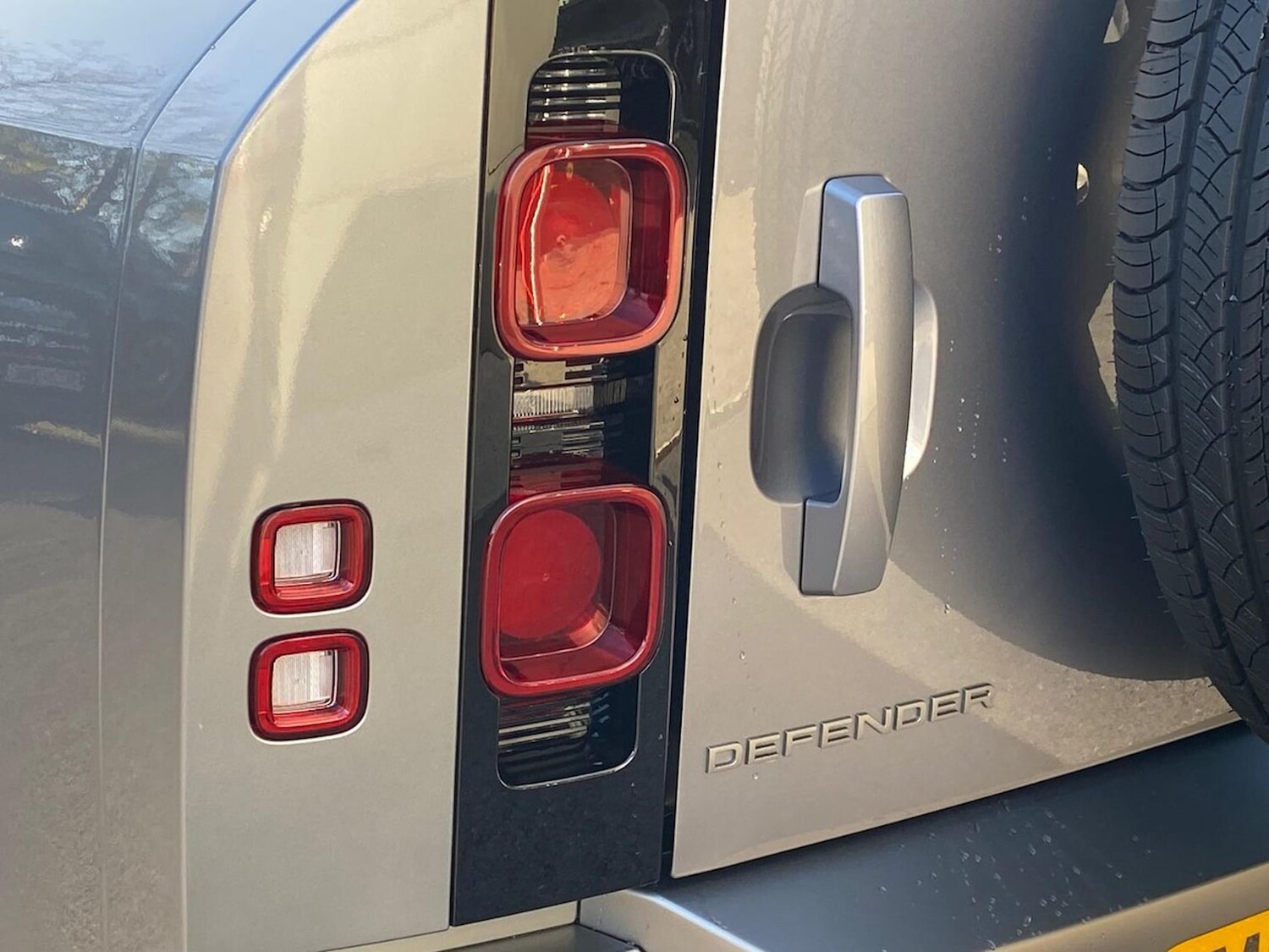 Used Land Rover Defender 2023 for sale - 76670832: Photo 19