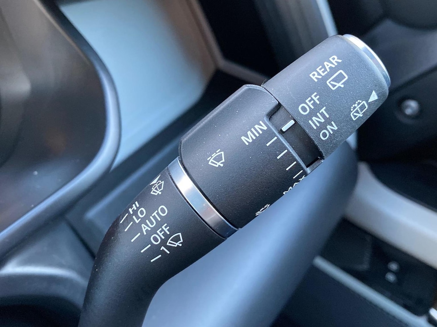 Used Land Rover Defender 2023 for sale - 76670832: Photo 28