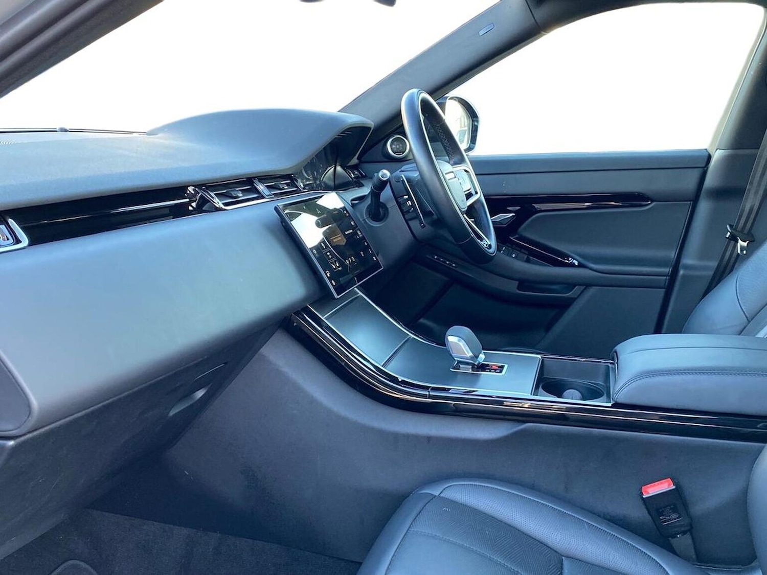 Used Land Rover Range Rover Evoque 2024 for sale - 76879727: Photo 3