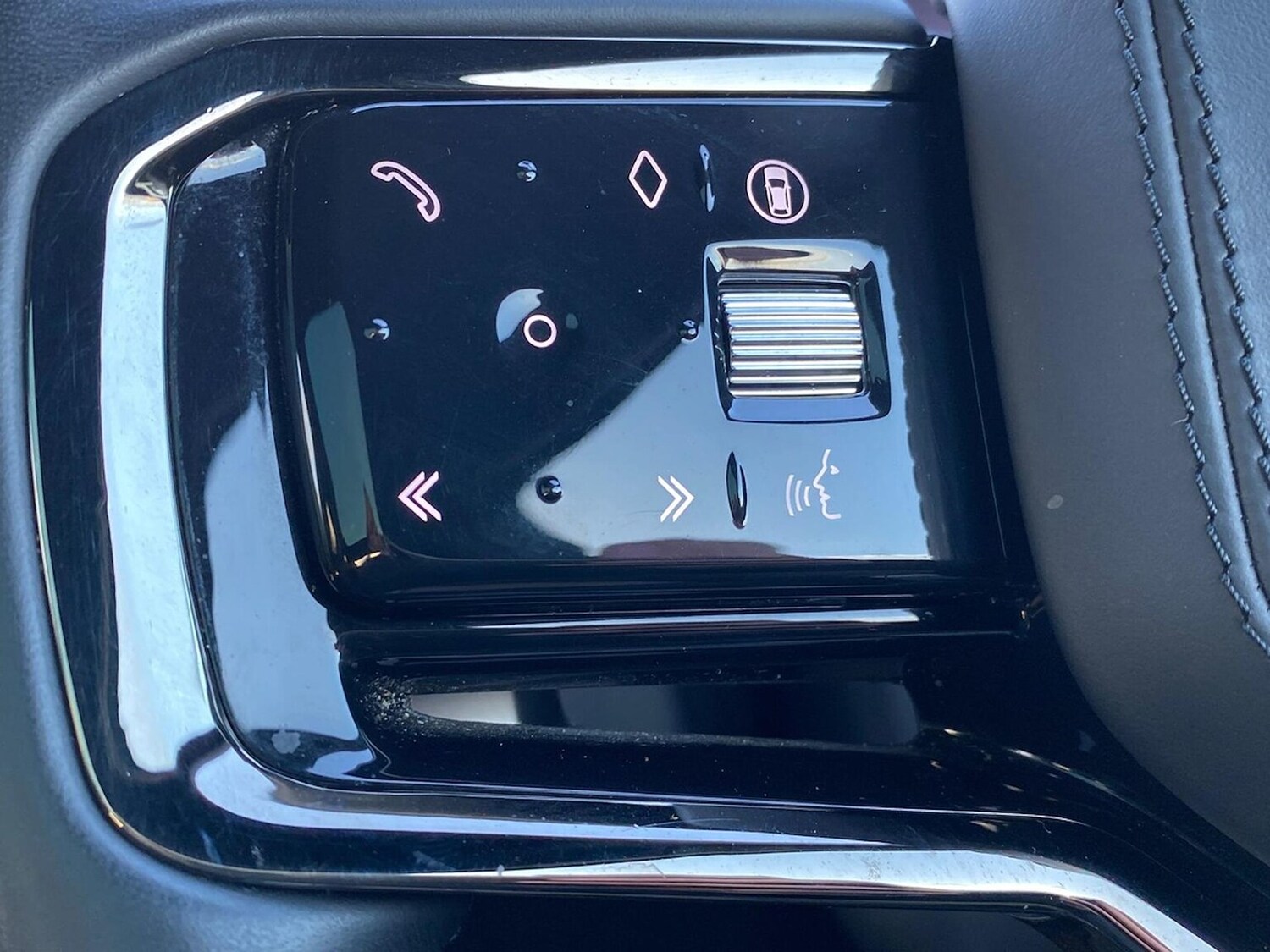 Used Land Rover Range Rover Evoque 2024 for sale - 76879727: Photo 31