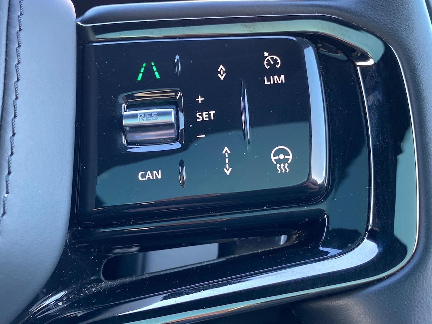 Used Land Rover Range Rover Evoque 2024 for sale - 76879727: Photo 32