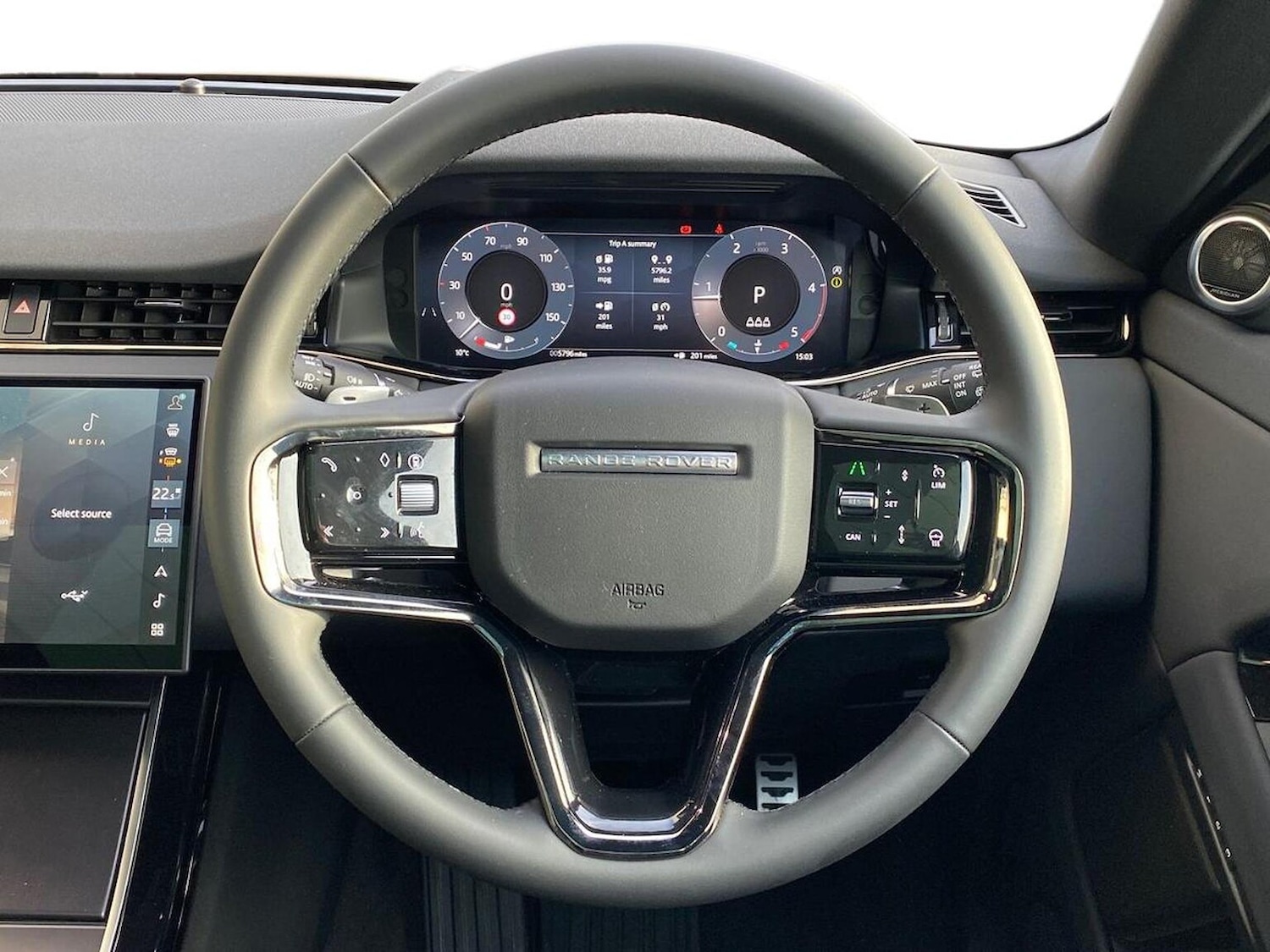 Used Land Rover Range Rover Evoque 2025 for sale - 77487800: Photo 15