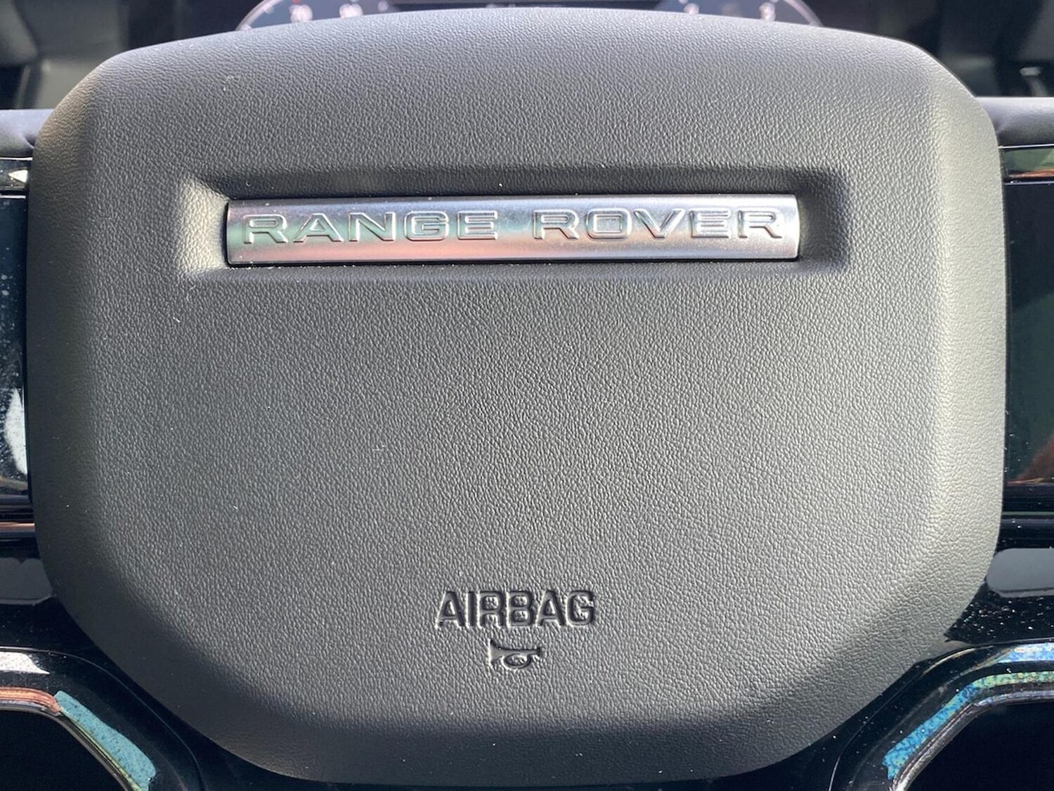 Used Land Rover Range Rover Evoque 2025 for sale - 77487800: Photo 32