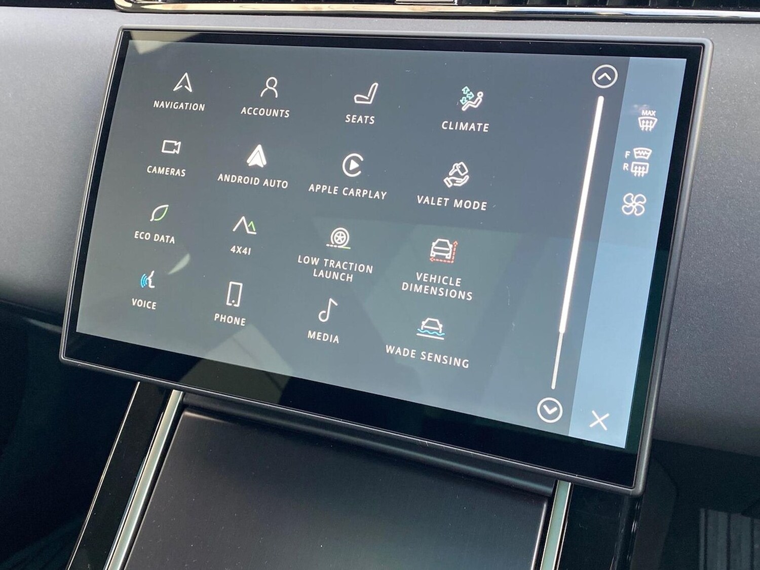 Used Land Rover Range Rover Evoque 2025 for sale - 77487800: Photo 34