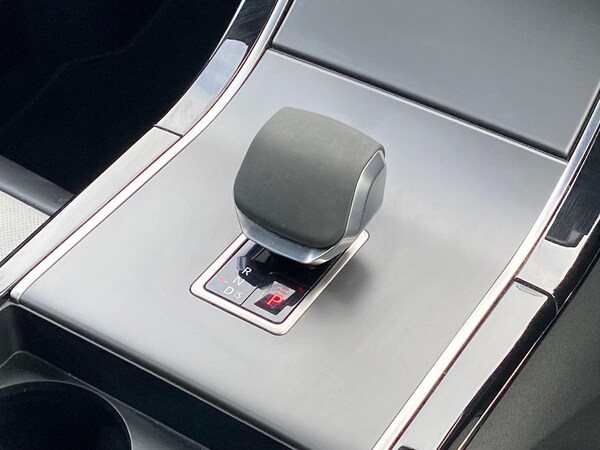 Used Land Rover Range Rover Velar 2023 for sale - 76329996: Photo 13
