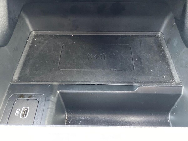 Used Land Rover Range Rover Velar 2023 for sale - 76329996: Photo 38