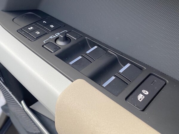 Used Land Rover Defender 2022 for sale - 76293098: Photo 37