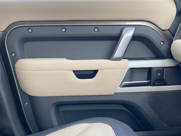 Used Land Rover Defender 2022 for sale - 76293098: Photo 43
