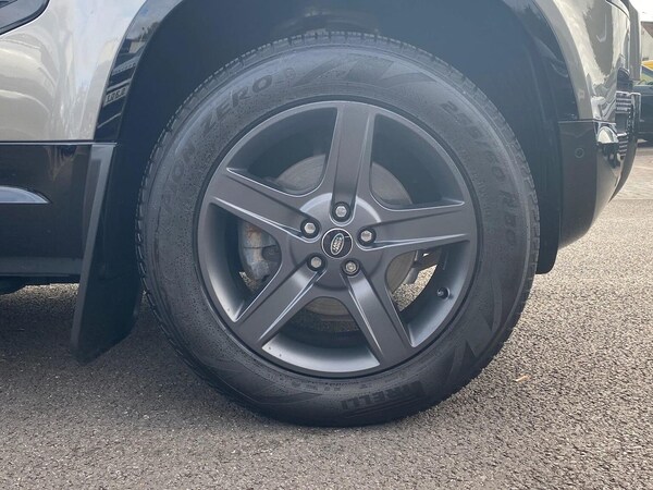 Used Land Rover Defender 2022 for sale - 76293098: Photo 8