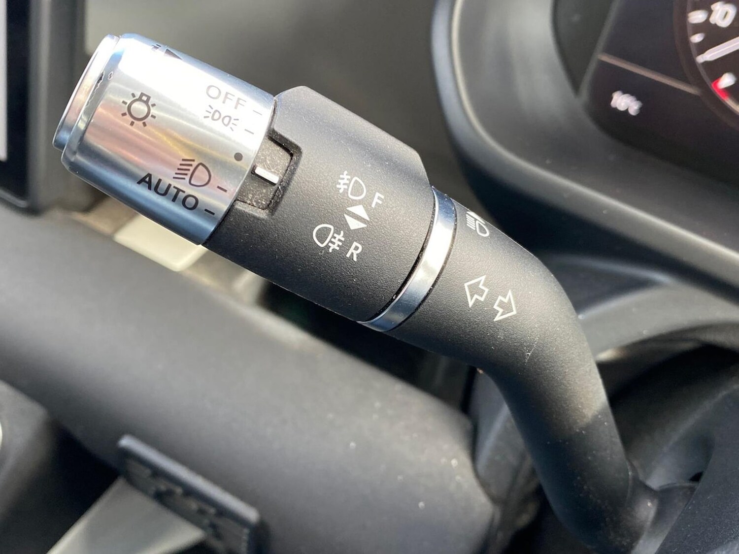 Used Land Rover Defender 2021 for sale - 76418231: Photo 40