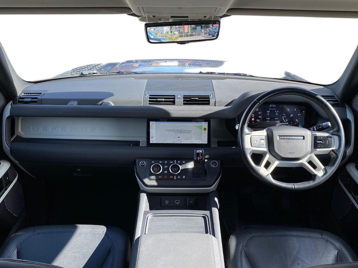 Used Land Rover Defender 2021 for sale - 76418231: Photo 9