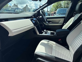 Used Land Rover Discovery Sport 2025 for sale - 78847789: Photo