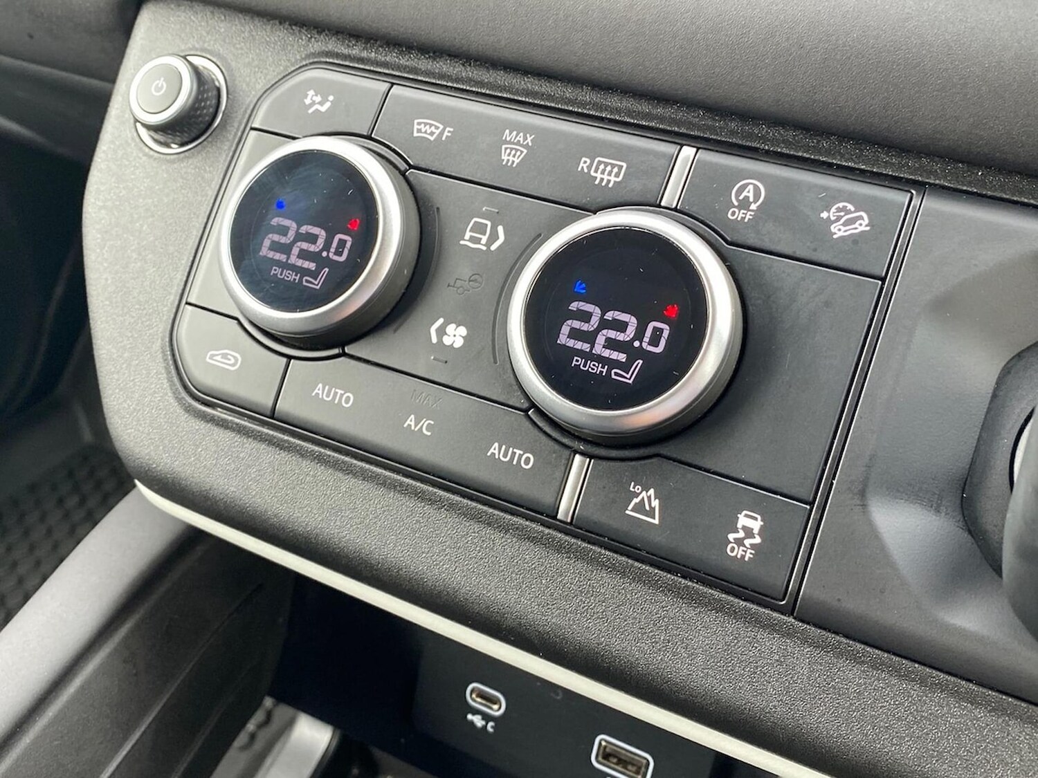 Used Land Rover Defender 2024 for sale - 77487771: Photo 21