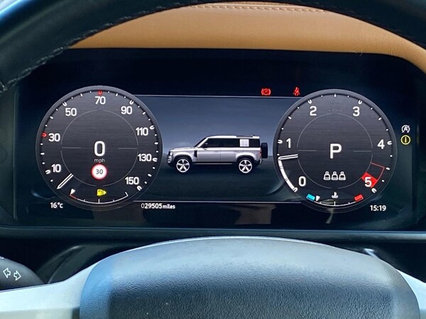 Used Land Rover Defender 2023 for sale - 76030482: Photo 16